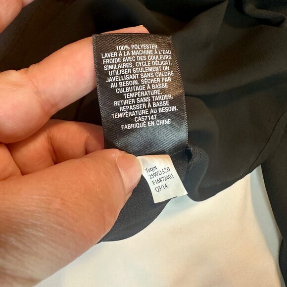 Mossimo Light-weight Black Button-Up Long Sleeve Blouse - Large - Picture 8 of 8